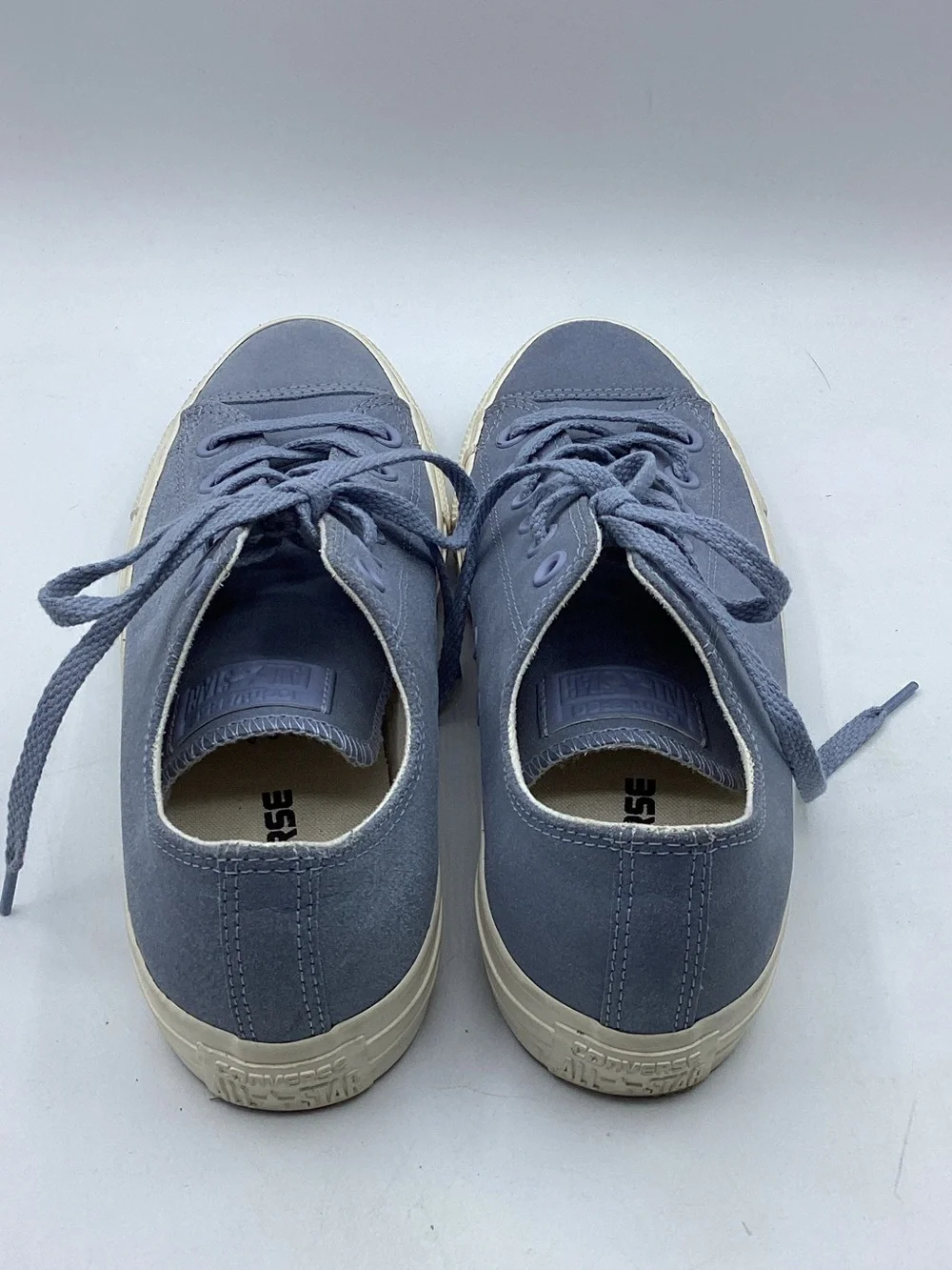 Converse unique suede Low Top Sneakers in Light Blue and Cream